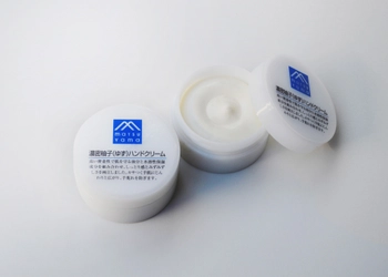 しっかり密着、高保湿！柚子精油も香り豊かに手肌を包む　 秋冬限定「濃密柚子(ゆず)ハンドクリーム」を9月3日(水)新発売