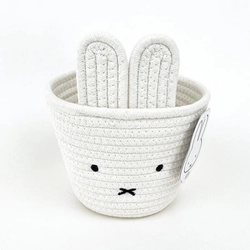 ミッフィーの飾らない自然体な姿が魅力！どんな部屋にも合うシンプルなホワイトのインテリア3選。