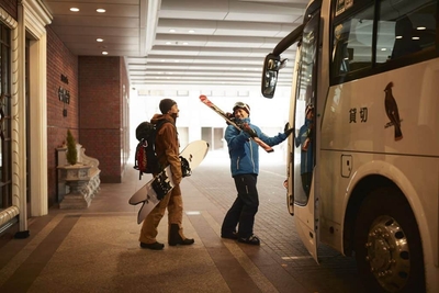 6mXNFop43ovVOHGZxC6l.jpg?w=940&h=940