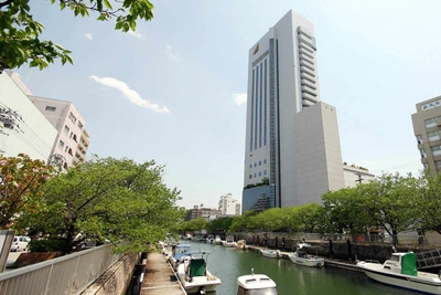 6moKIItACwBy56k2f1KM.jpeg?w=940&h=940