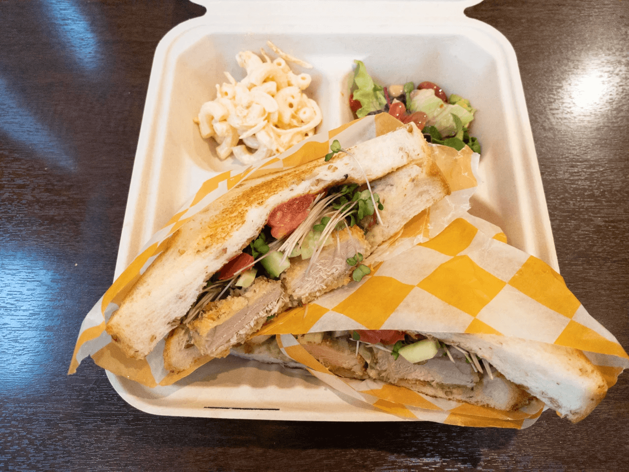 アヒ&バジルペーストサンドイッチ