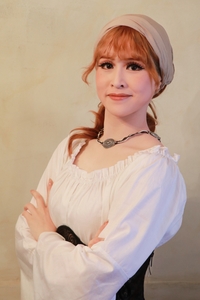 カメリア・フォリエ役　桜海 凛（おうみ りん）