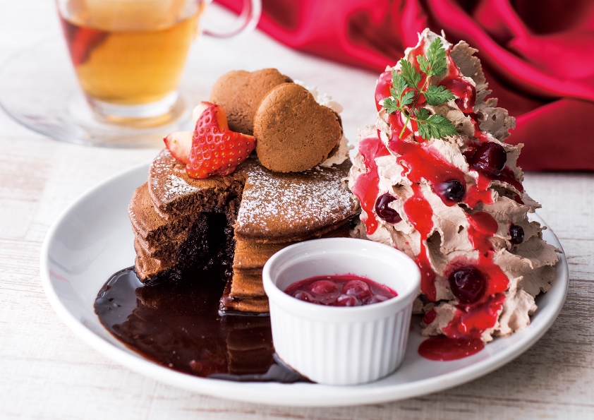 濃厚チョコレート”がとろけだすもちふわパンケーキ！ 本格ステーキ店