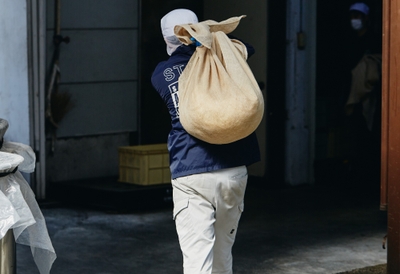 6xlQMBaZi0brh4mo2ND4.jpg?w=940&h=940