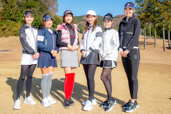 今回の出演者たち(写真一番右側:阿部桃子さん)