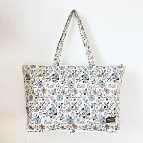 スヌーピーのトラベルバッグ集！帰省も冬のお出かけもおまかせのコンパクト and 収納力。