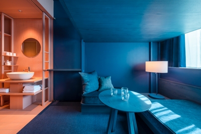 7Cv4943kVEYgHIuIzUy4.jpg?w=940&h=940