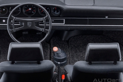 AUTOart 1/18スケール ポルシェ 911 カレラ 2.7 RS (サーキットの狼／早瀬 佐近)