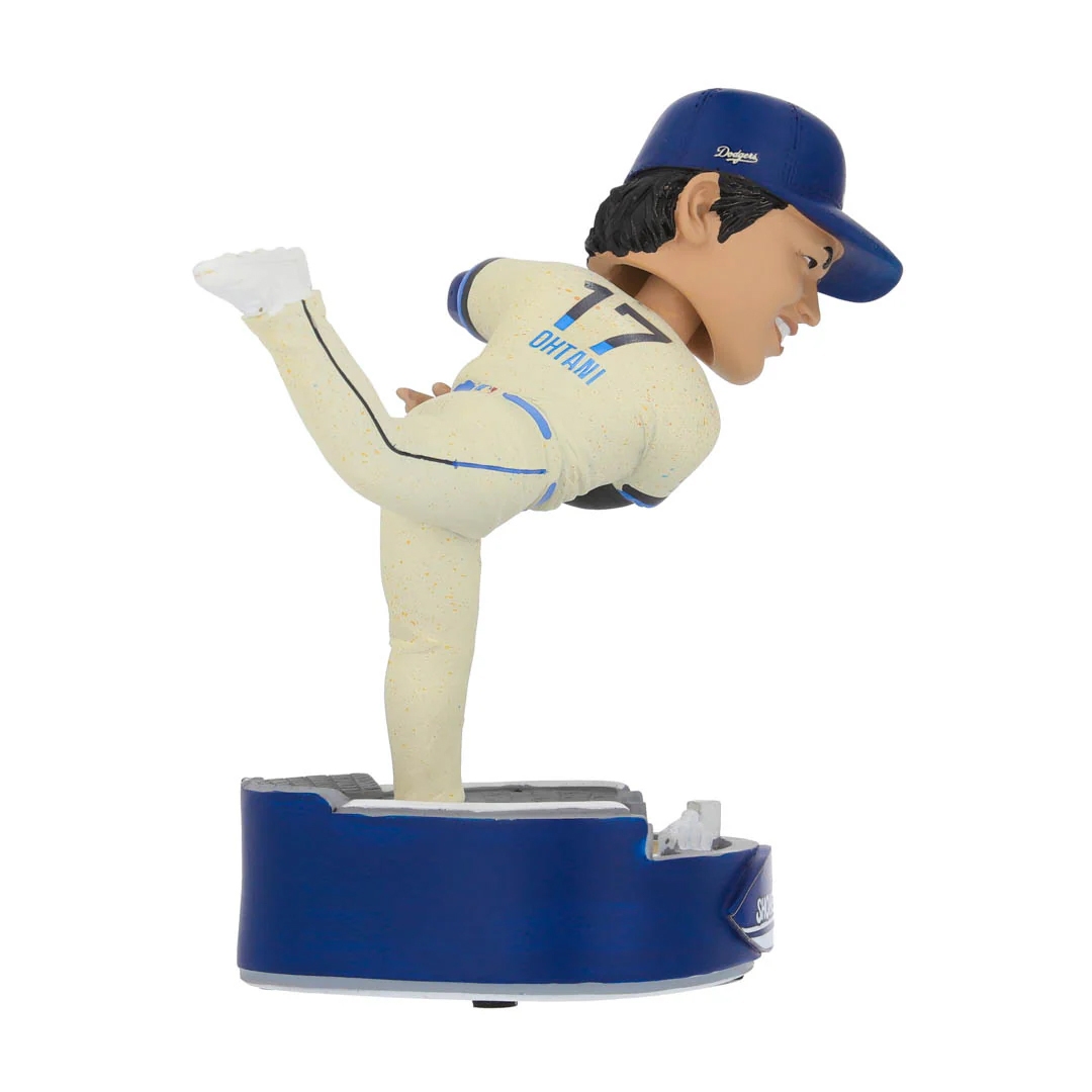 【横】SHOHEI OHTANI - MLB公式 Rising Again:Pitcher's Return / ドジャース球場台座付 / 世界限定10000個