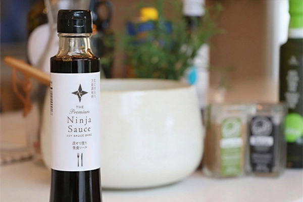 福井発『Ninja Sauce』、とば屋酢店が継承　 伝統蔵から世界へ新たな一歩、今秋発売