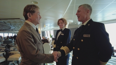 7IlL5uqIB9Wm94yYO0wN.jpg?w=940&h=940