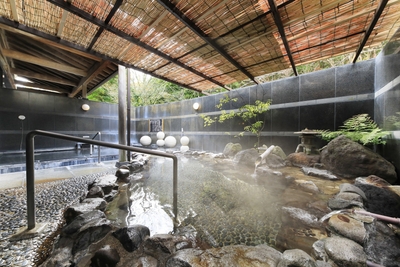 磐梯熱海温泉の湯を堪能する ＜大浴場＞