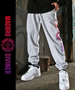 7NtLxnT5CB94B4MxPbJP.jpg?w=940&h=940