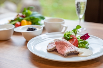 選べるスープと蔵王高原野菜サラダをメインにした朝食