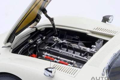 オートアート社製トヨタ 2000GT 1967