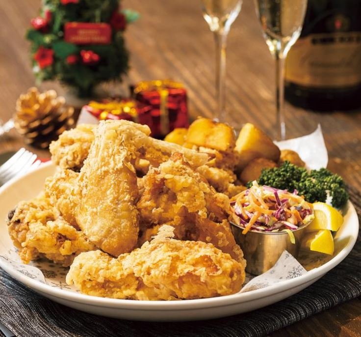 クリスマスチキン BOX 2,315 円(税込 2500 円)