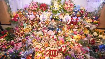 竹島 宏、コロナ禍に始めたファンへの「花便り」が2000日目を迎える。 10月3日(金)に東京・渋谷にて開催されるコンサートへ意気込み「皆様に楽しんでいただけるように準備しております！」