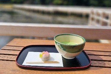 B賞:浜離宮恩賜庭園 お抹茶セット(イメージ)