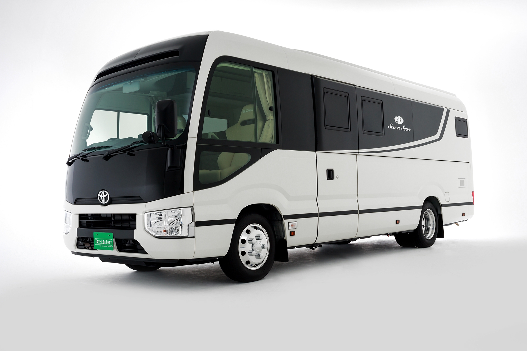 ギャングジョージ専用 ハイエンドクラスの国産キャンピングカー『セブンシーズ』発表