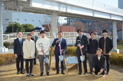 7bTNhV3zKSLpo7uOhW4U.jpg?w=940&h=940