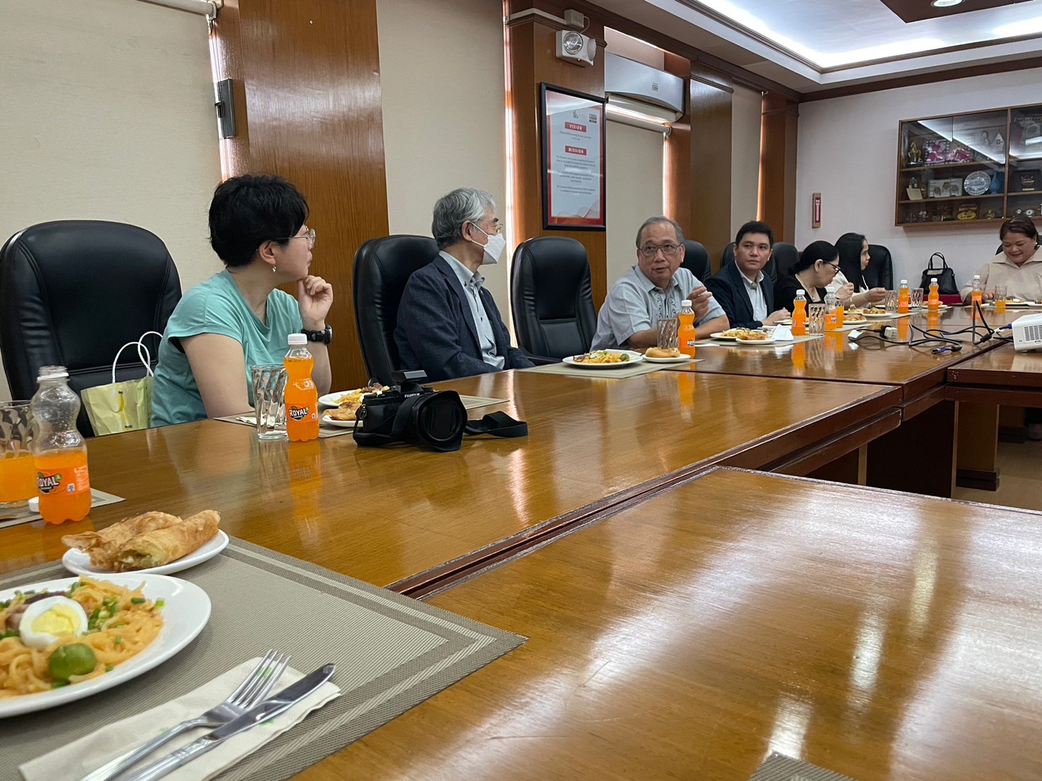 マプア大学との協定を有効に使い、学生間の交流はもちろん、共同して研究を進めることの重要性をともに確認。今回の調査研究はその初めての試みです