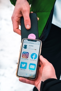 7cXNxWOOXkuqYpw7FrC0.jpg?w=940&h=940