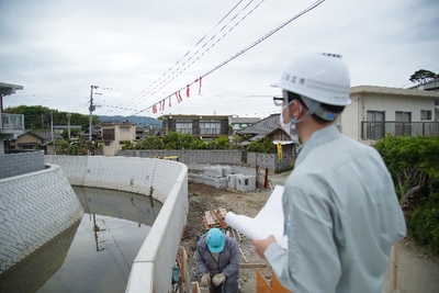 7d7CDhmir1AeF22pIPnS.jpg?w=940&h=940