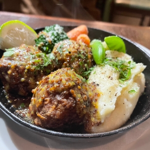 7gBPIpKkLD7tVAn8d3DH.jpeg?w=940&h=940