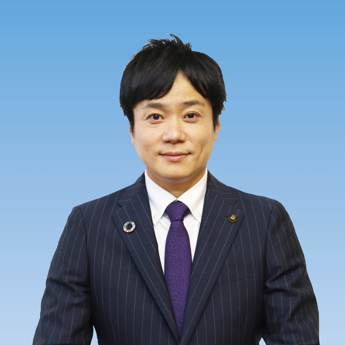 高岡市長 角田 悠紀様