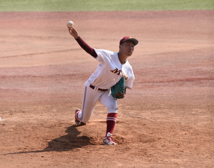 2回戦で3イニングをピシャリと抑えた天野投手