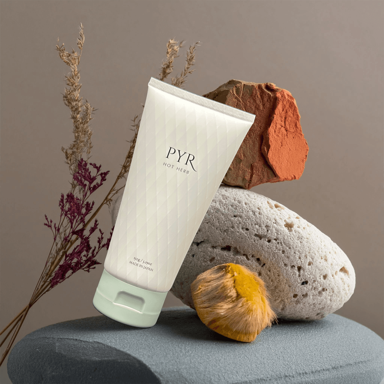 PYRシリーズから『PYR HOT HERB』/パイラ ホット ハーブ 登場