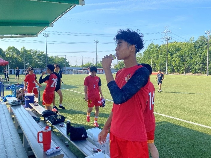 アイススラリーを活用しがんばっているアカデミー生