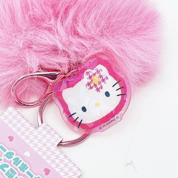 サンリオのふわふわすぎるハートのキーホルダー