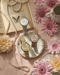 立体的に咲き誇る、3Dフラワーウォッチがさらに華やかに