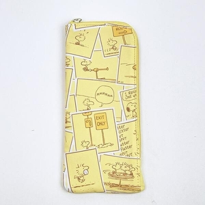 スヌーピーの耐熱ポーチ