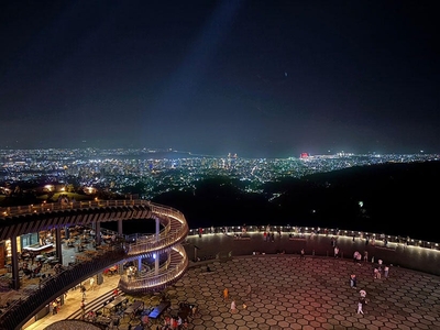 セブ島で有名な「TOPS」という展望台。夜景が特にきれいで、観光スポットになっています