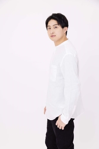 84pY02ExFQO118s4jua3.jpg?w=940&h=940