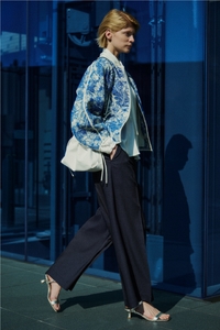 877nJ4G63bE9qAwZTODH.jpg?w=940&h=940