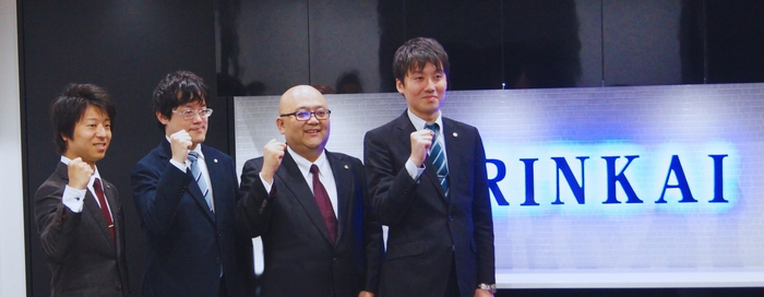 左から:高校受験科 青木先生 長澤先生 飯沼先生 小中事業部 山田先生