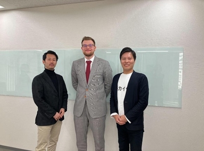 88dW9Uc64KamurBLhOk7.jpg?w=940&h=940