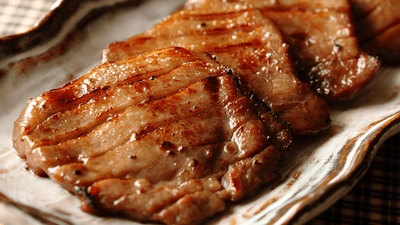 1万円の寄付で1.2キロ届く！ふるさと納税でもらえる「牛タン」を徹底調査