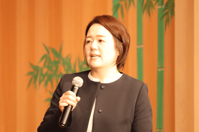 「いきものQOL」で誕生した初の教材について紹介する佐伯准教授