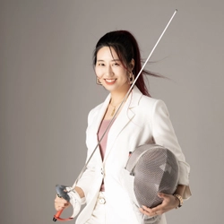 フェンシング元日本代表・木村 毬乃さんと リカバリーウェアブランド「HURON」がアンバサダー契約締結