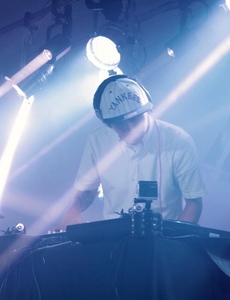 8I0OaJgGGLj47rKJXFsr.jpg?w=940&h=940