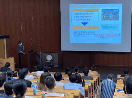 近畿大学生による発表の様子(昨年)