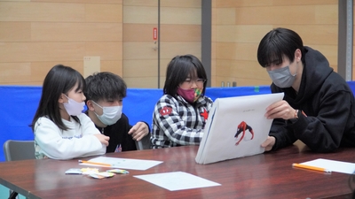 8Q03MbxIHL1l7b9vFmaS.jpg?w=940&h=940