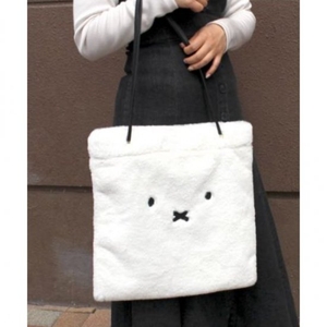 8TYn4M2YpPhpwXPGdAEx.jpg?w=940&h=940