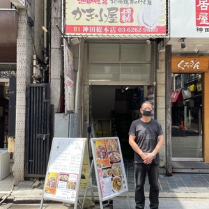 8VudwzLJWReamwN0lgmL.jpg?w=940&h=940