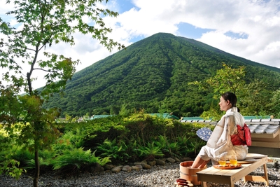 8WD1in2JvmYqFcsaDzck.jpg?w=940&h=940