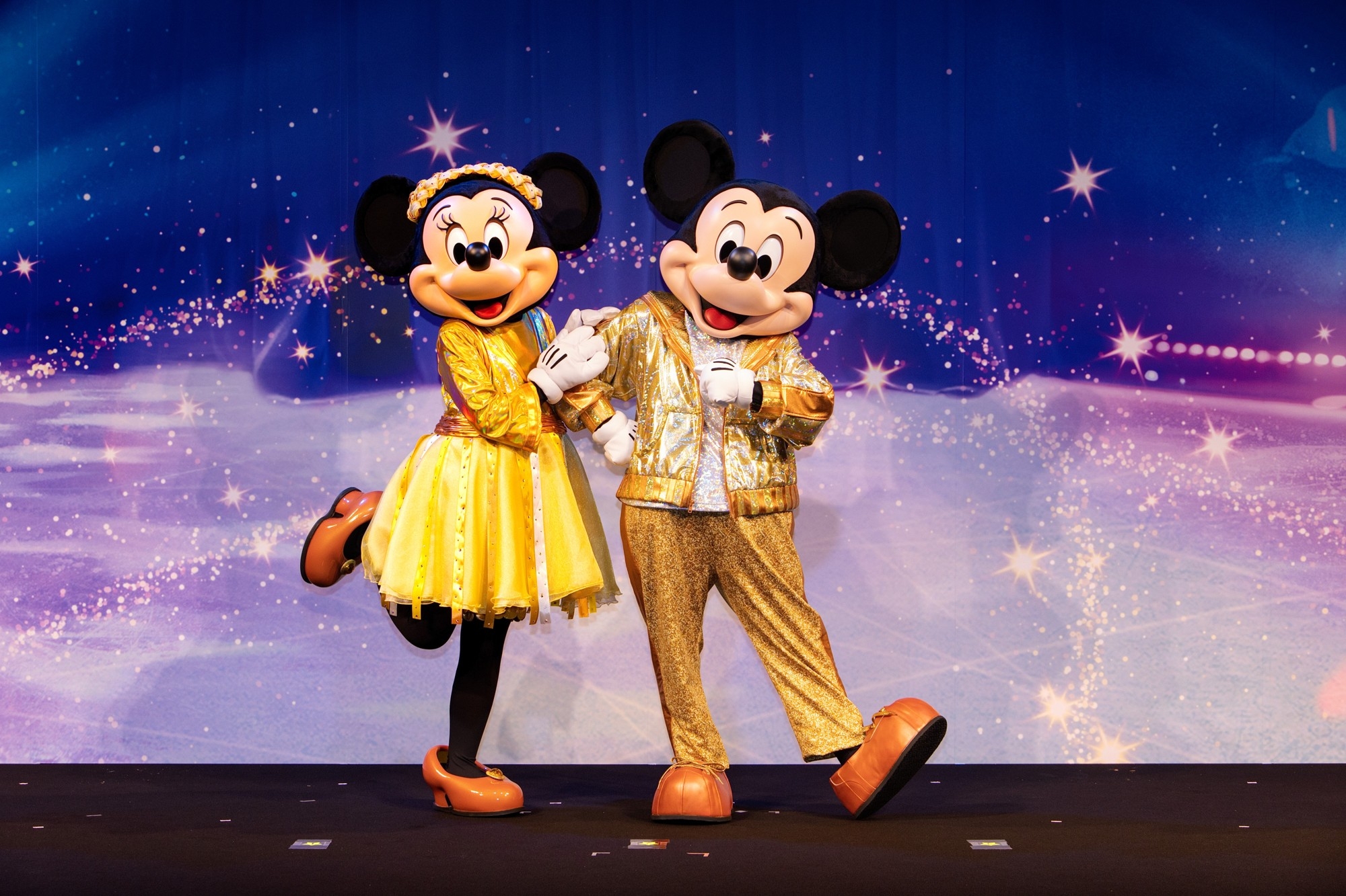 『日本公演40周年記念 ディズニー・オン・アイス “Let‘s Party!”』スペシャルサポーターに宮舘涼太（Snow Man）さん、ファミリーパートナーに関根勤さん、関根麻里さんが就任！